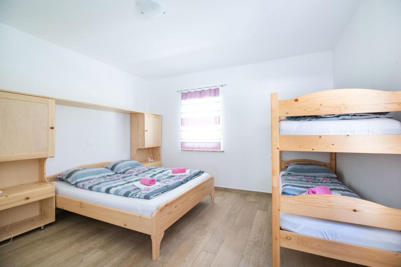 Apartment House Dormica Trenta