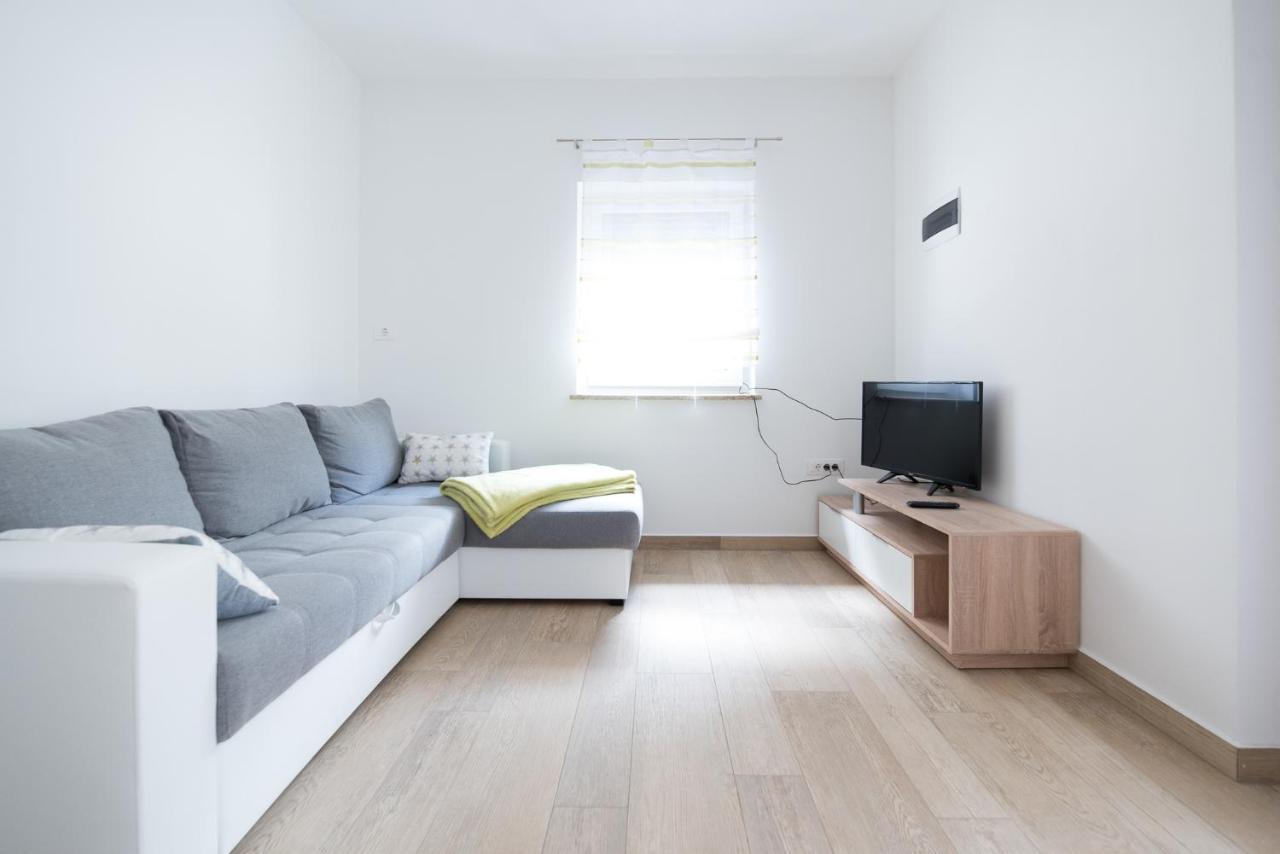 Apartment House Dormica Trenta